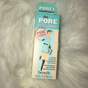 Mini benefit pore primer